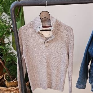 Heritage Women's Grey Sweater